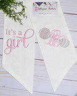 Load image into Gallery viewer, Linen Wreath Sash - Baby Birth Announcement
